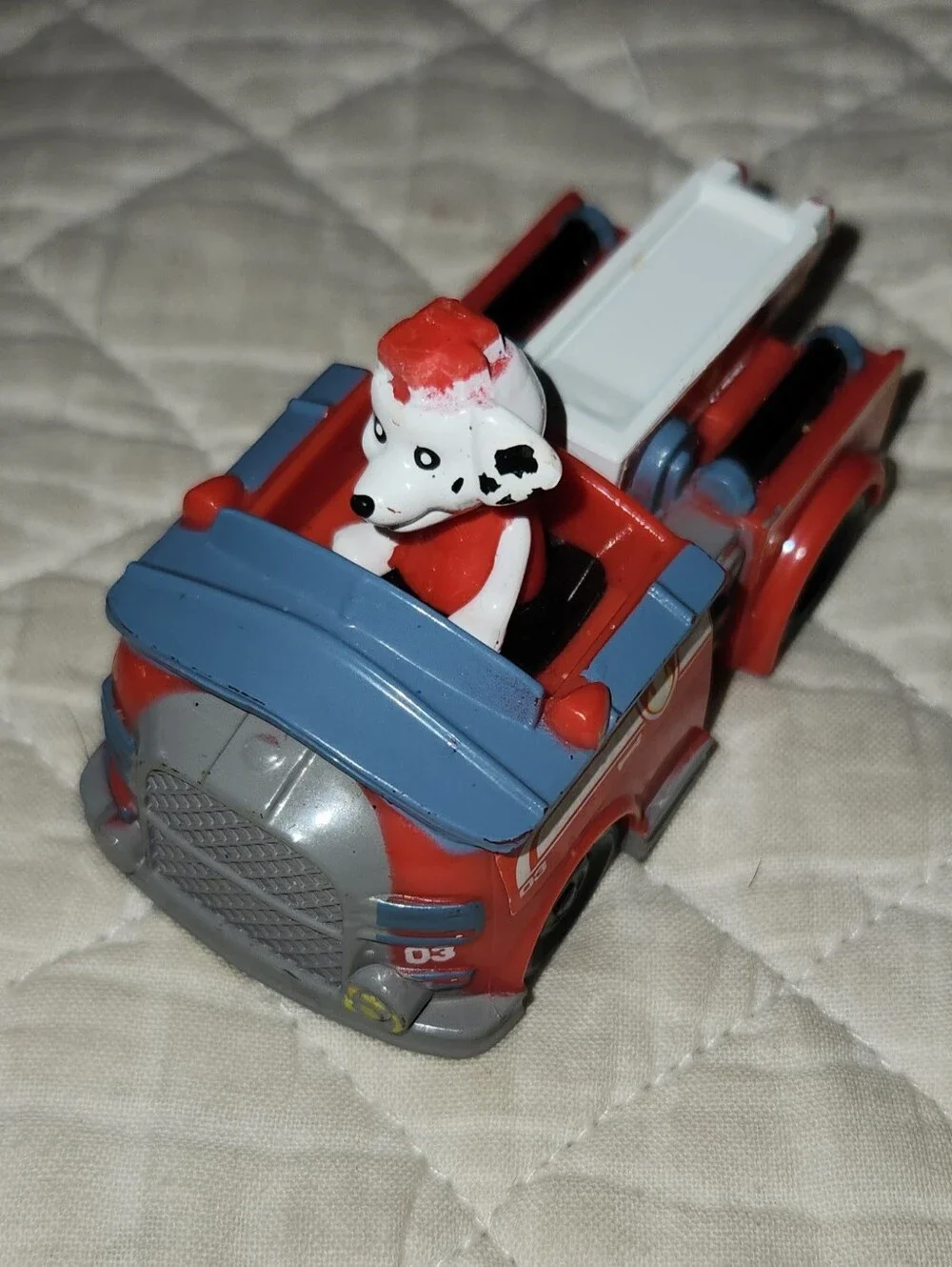 2015 Deco Pac Inc Spin Master 1/64 Scale Plastic Fire Truck Dalmation Driver